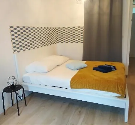 Le Lumineux Et Atypique Apartment Aurillac