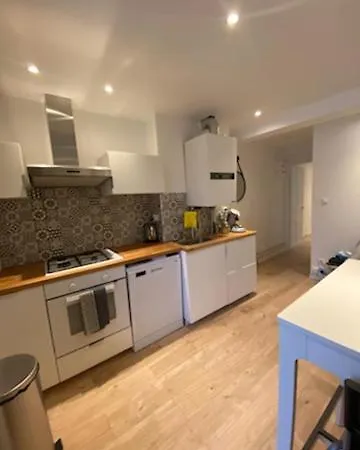 Le Lumineux Et Atypique Apartment